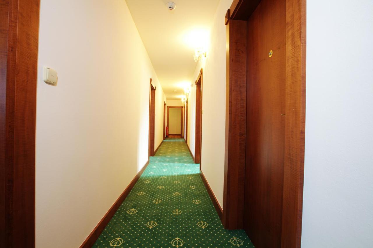 Hotel Fortna Chrudim Exterior foto